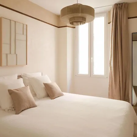Exceptional Facing Palais Cannes1 Lejlighed