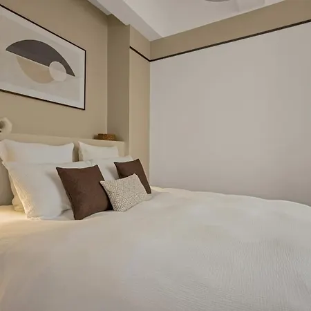 Exceptional Facing Palais Cannes1 Apartment *