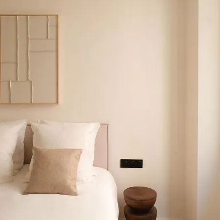 Exceptional Facing Palais Cannes1 קאן